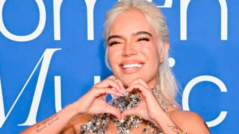 Karol G Recibió El Reconocimiento ‘Mujer Del Año’ De Billboard ...